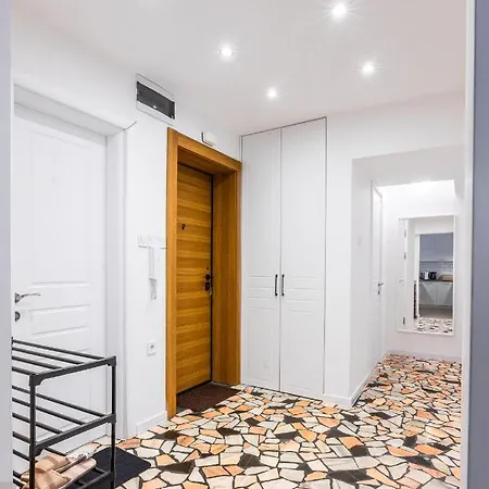 Spacious 1bd Flat In Lozenets - Modern & By Flat Mаnager Sofia