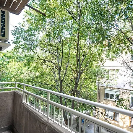 Contemporary Comfort 1bd Flat In Lozenetz, By Flat Mаnager דירה סופיה